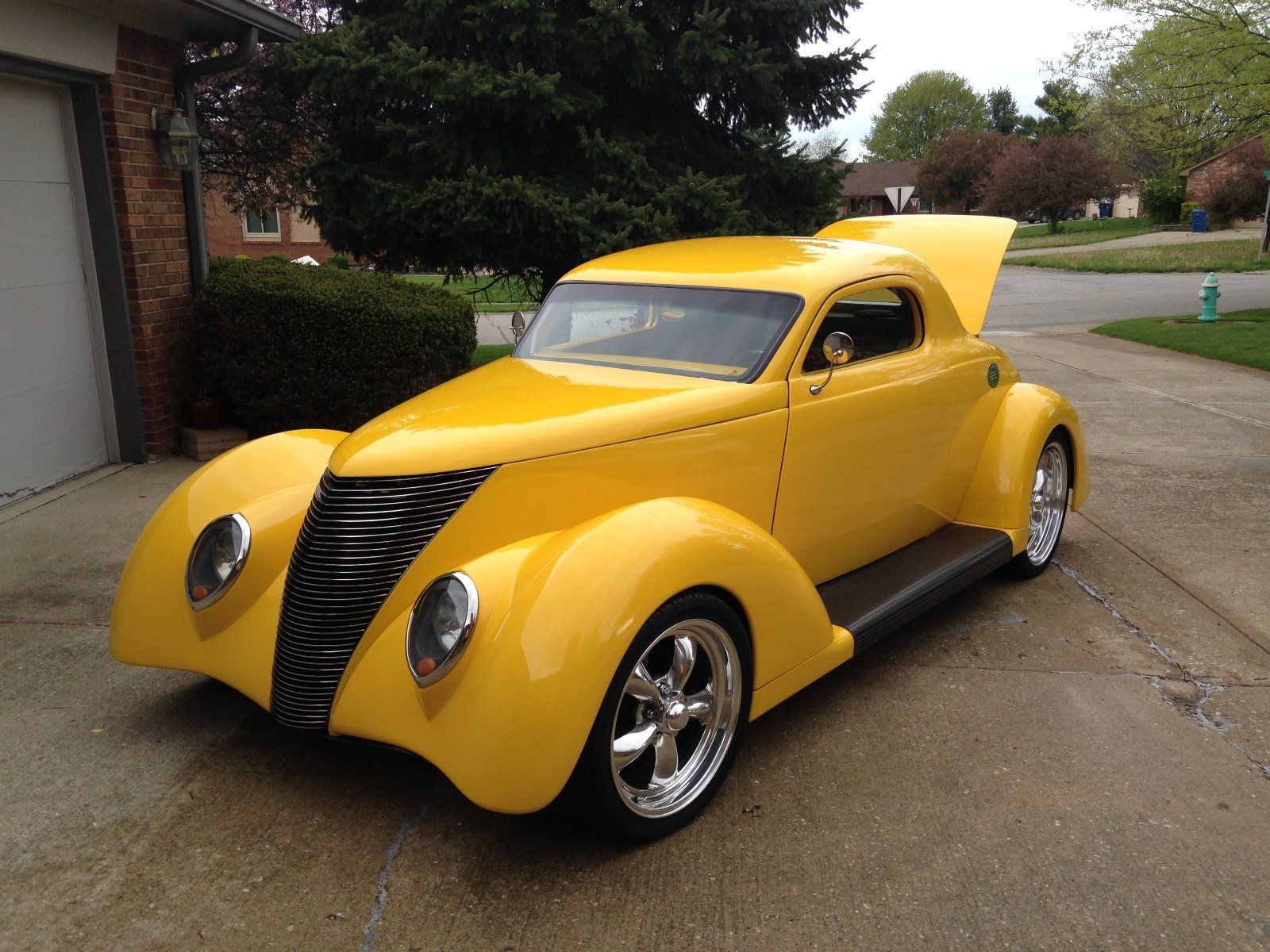 Show Winner 1937 Ford Hot Rod For Sale