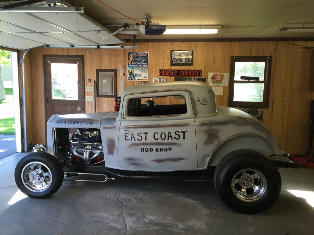 1932 Ford Model B Coupe pro built hot rod