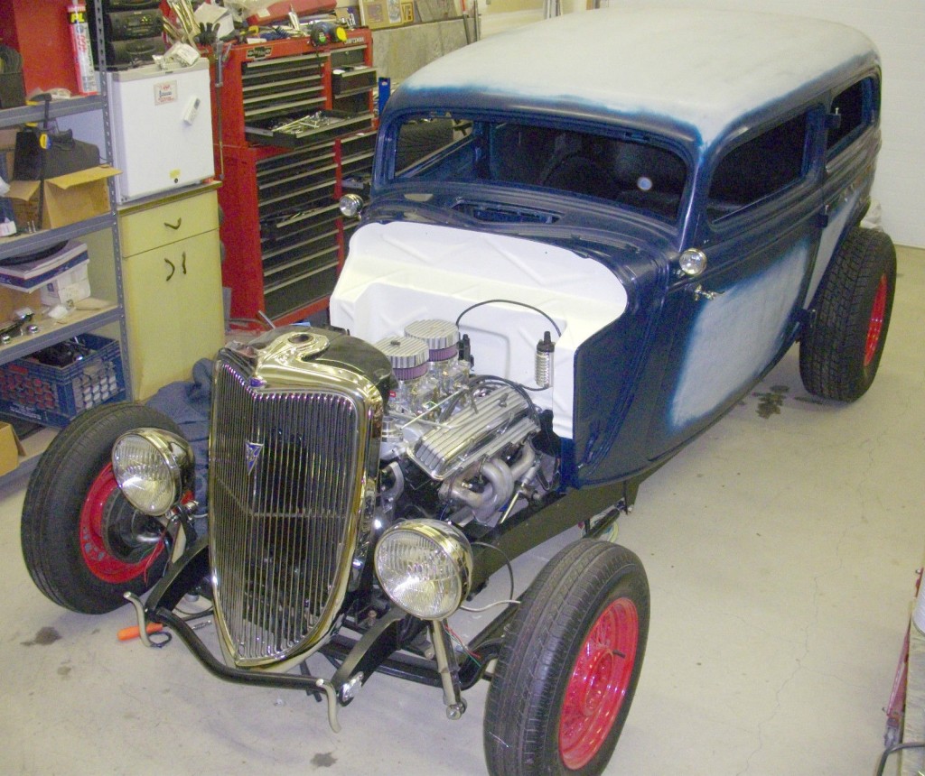 1934 Ford Tudor sedan hot rod