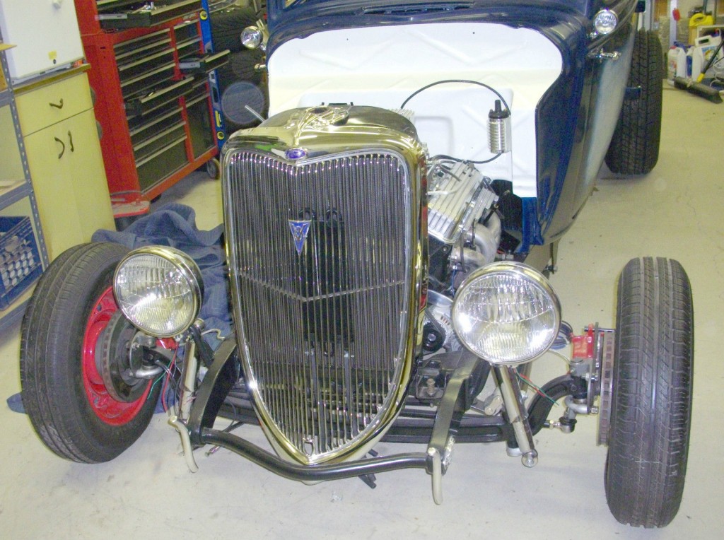 1934 Ford Tudor sedan hot rod