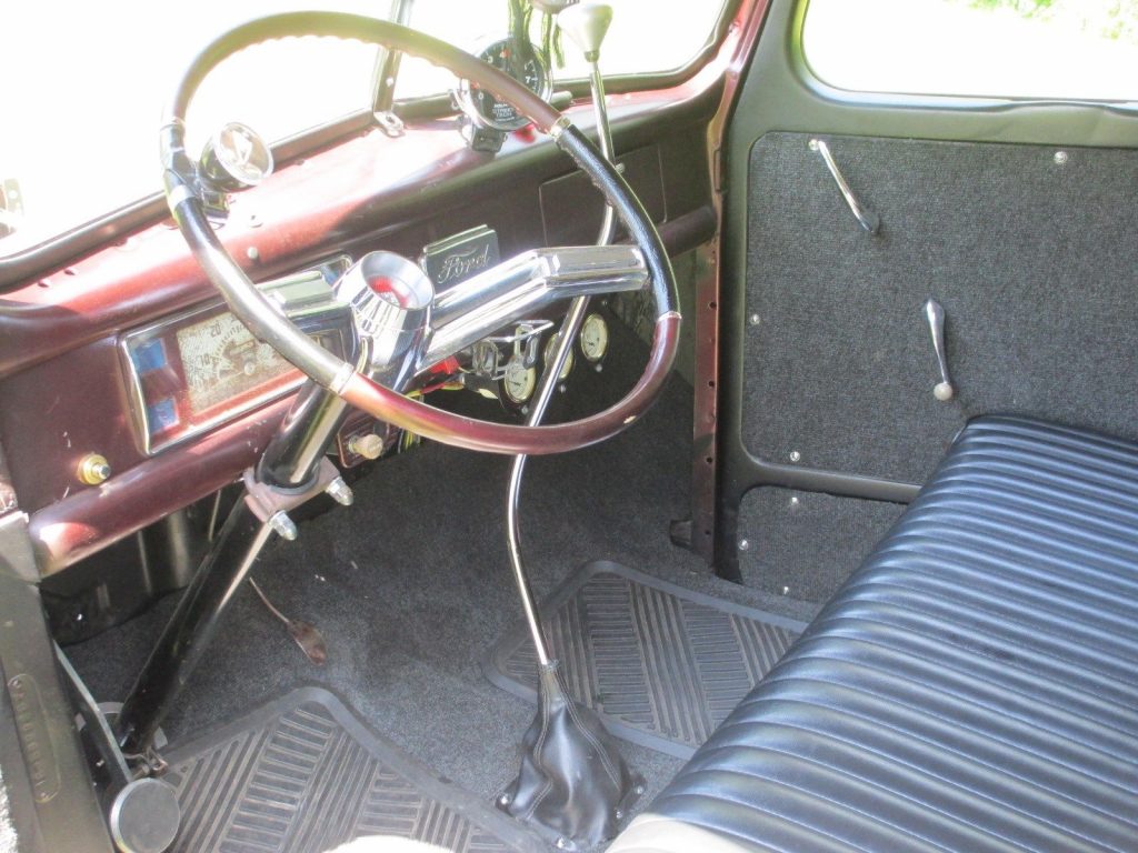 Nice patina 1940 Ford Pickups hot rod