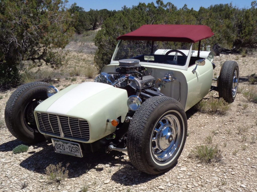 Built from parts car 1971 Jaguar hot rod