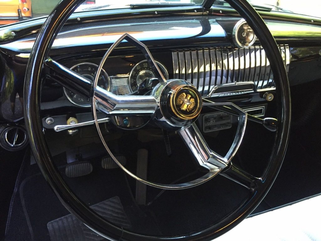 custom vintage 1952 Chevrolet Styleline Deluxe hot rod
