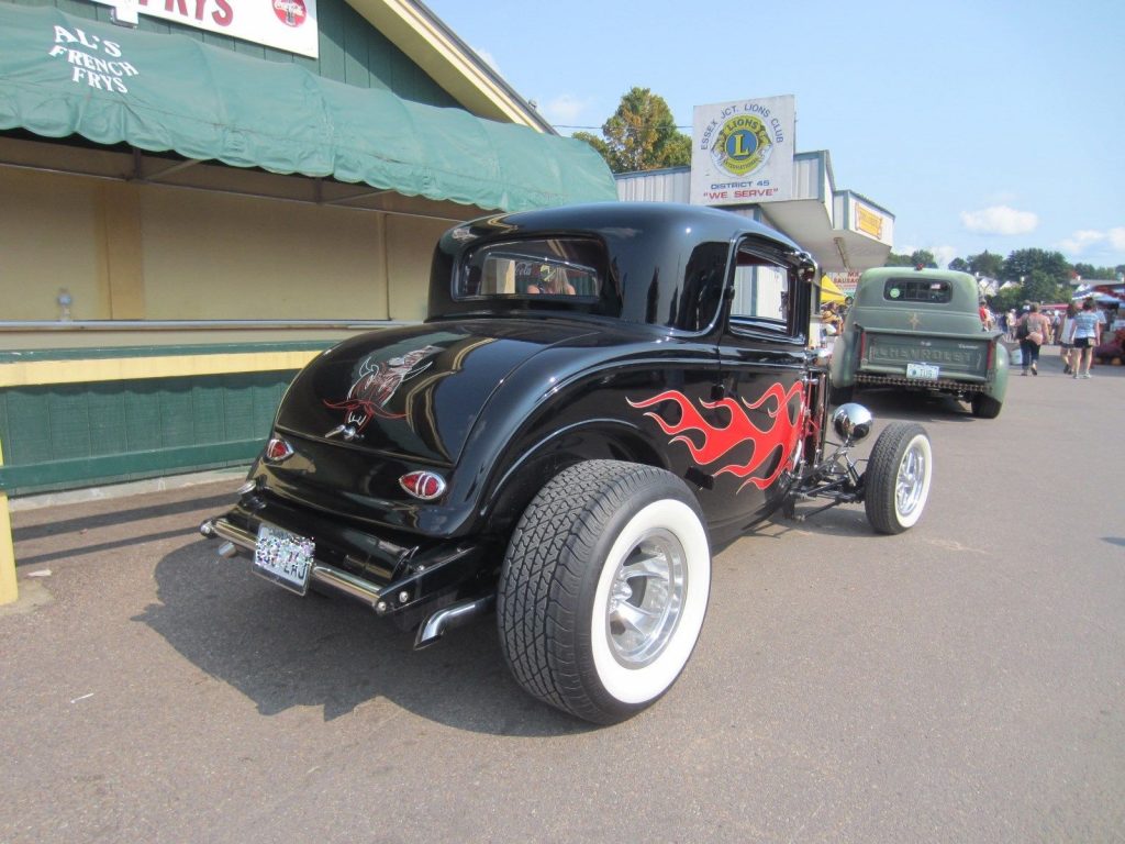 traditional 1932 Ford hot rod