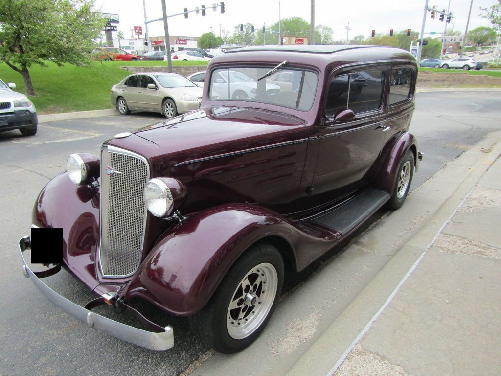 very nice 1935 Chevrolet Sedan hot rod