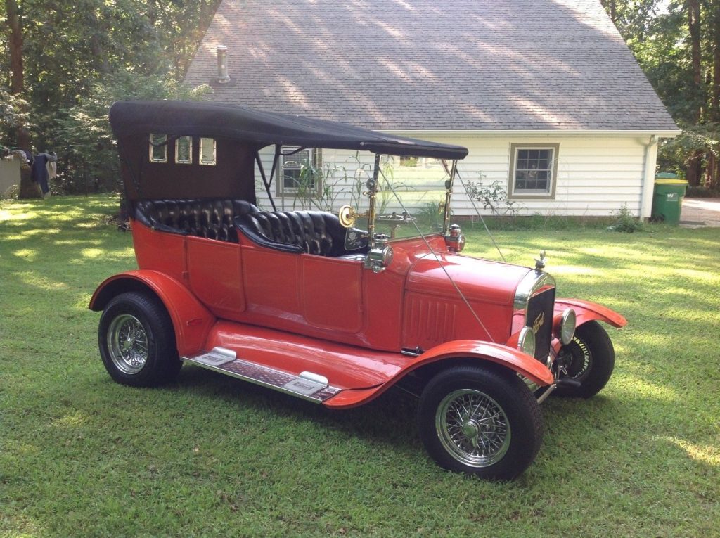 older build 1925 Ford Model T Touring hot rod