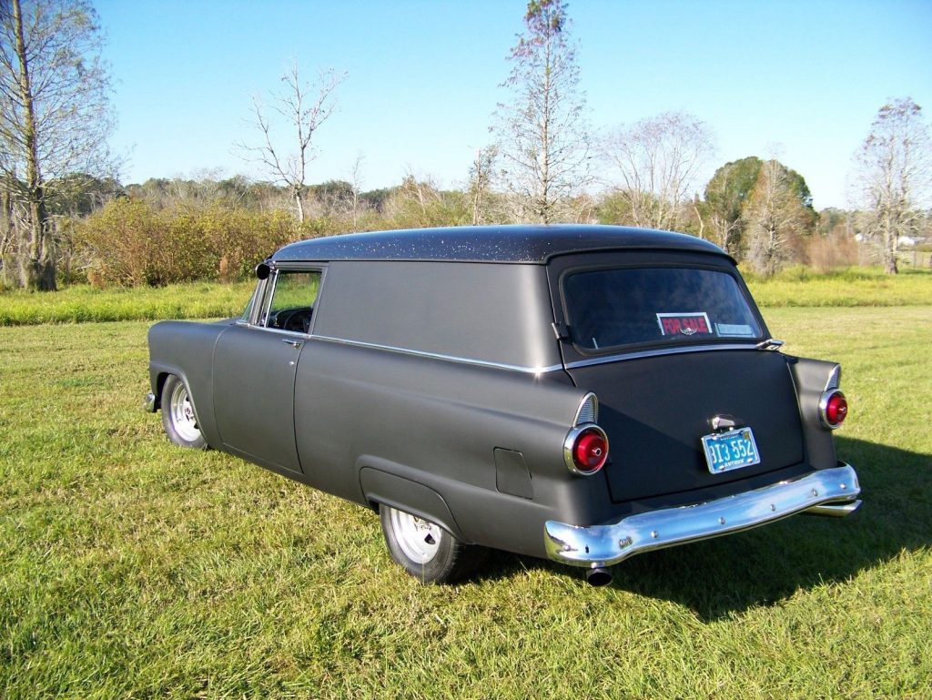 great running 1955 Ford Sedan Delivery hot rod