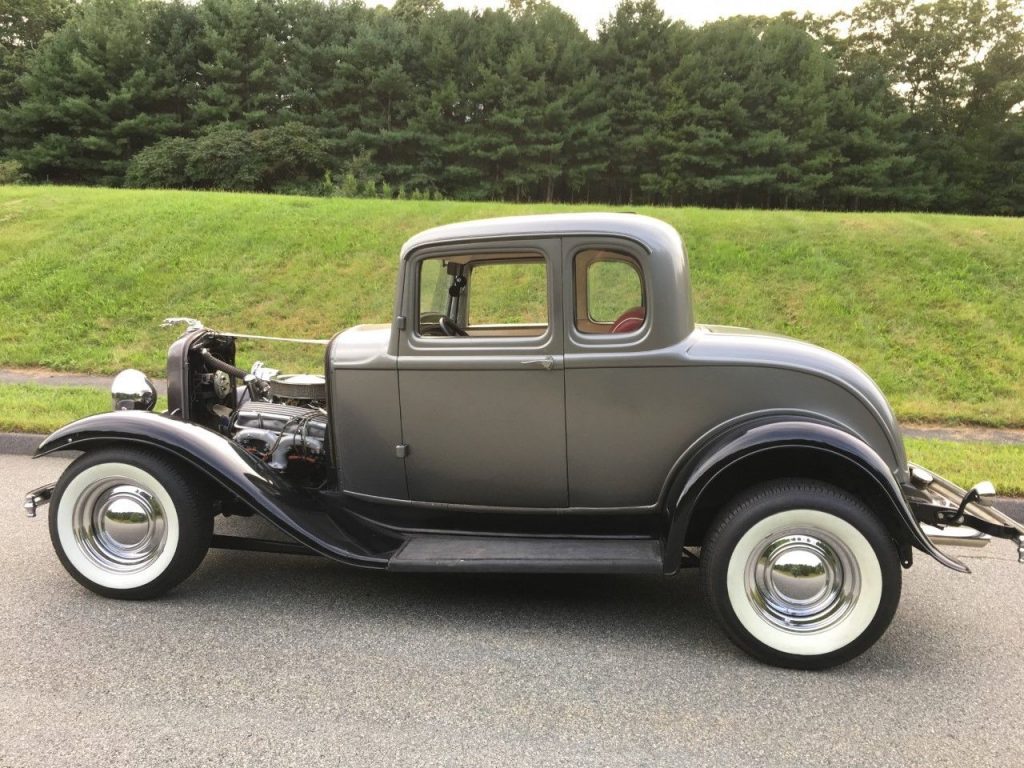 very nice 1932 Ford Model A hot rod