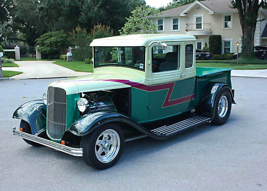 fast and smooth 1933 Ford Pickup hot rod