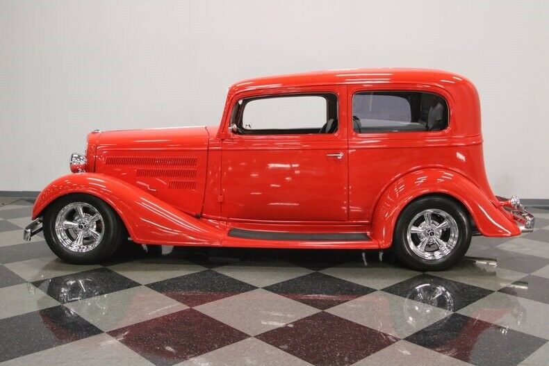 well built 1934 Chevrolet Sedan hot rod
