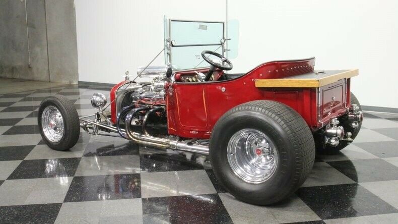 classic vintage 1923 Ford T Bucket hot rod