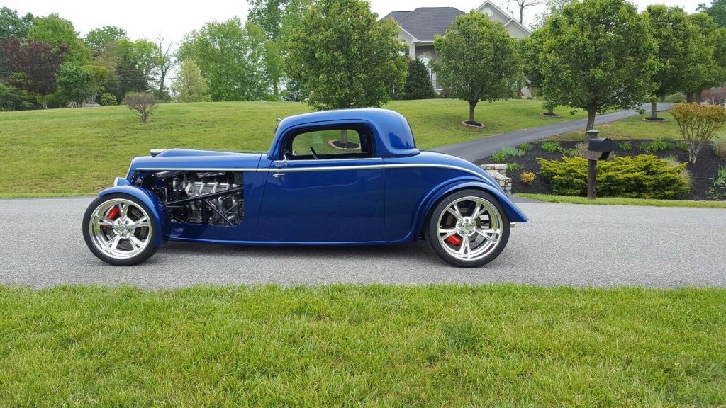 well built 1933 Ford hot rod