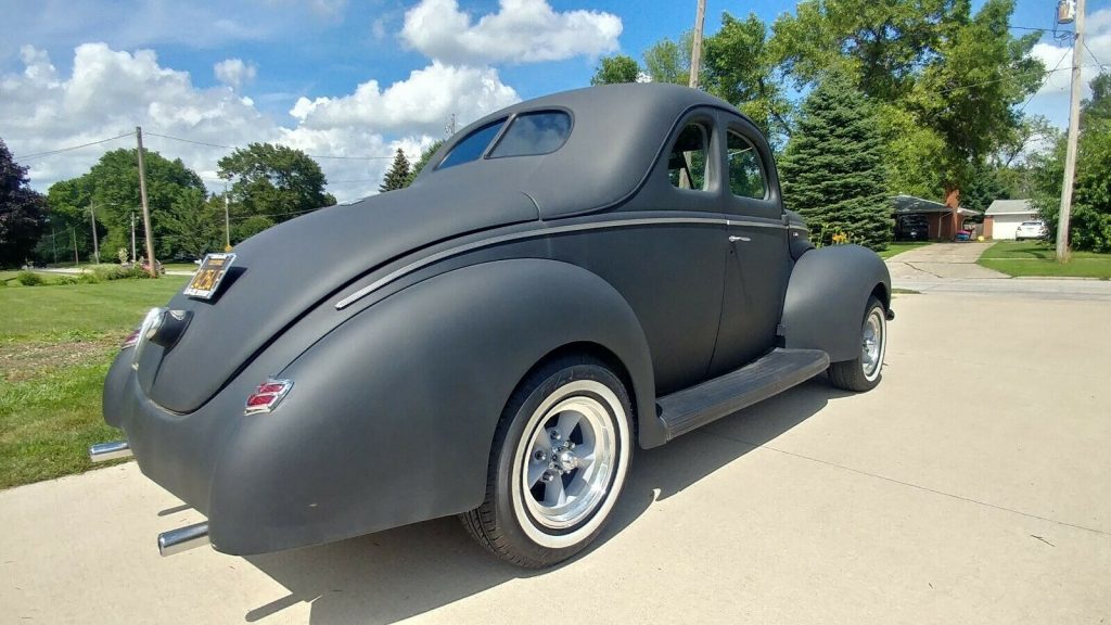 old school 1939 Ford Coupe Deluxe hot rod