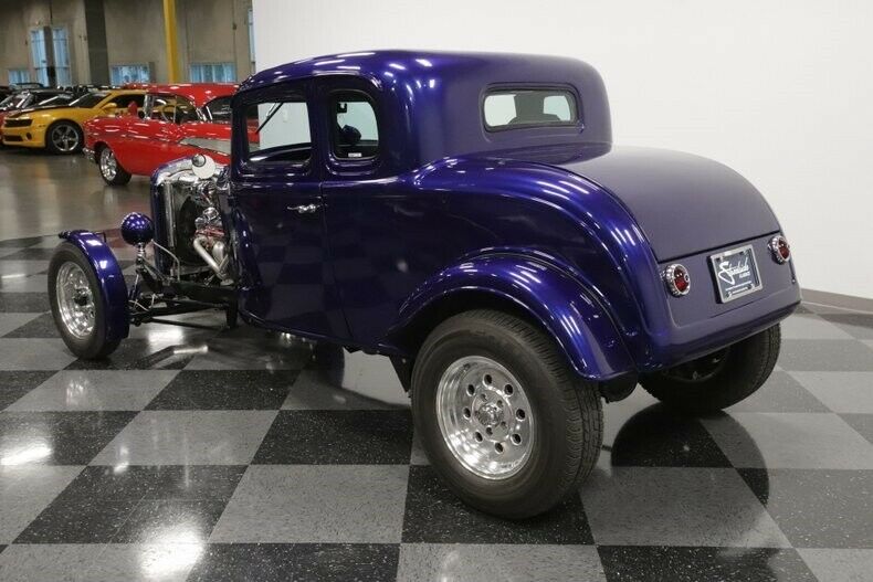 restored and upgraded 1932 Ford 5 Window Coupe hot rod