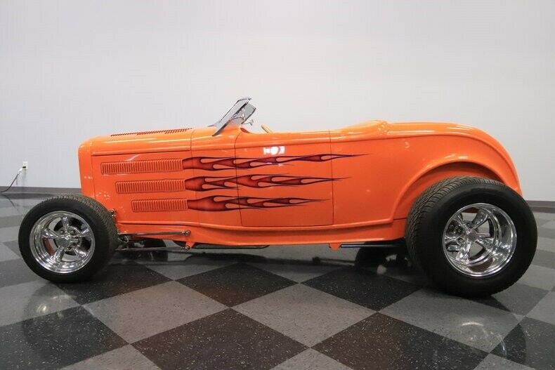 very nice 1932 Ford Roadster hot rod