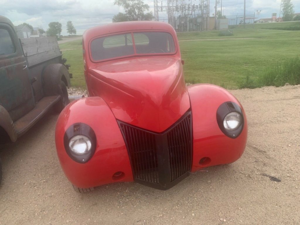 fuel injected 1939 Ford Coupe hot rod