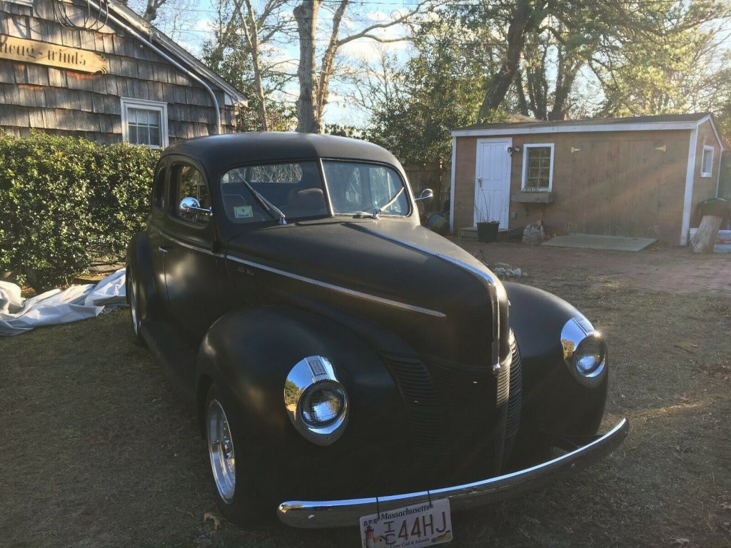 Excellent 1940 Ford Deluxe coupe hot rod