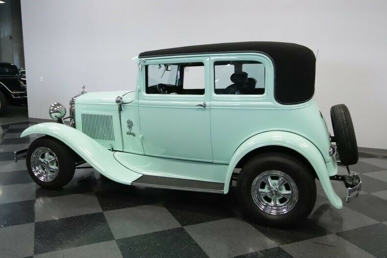 beautiful 1931 Ford Model A Vicky hot rod