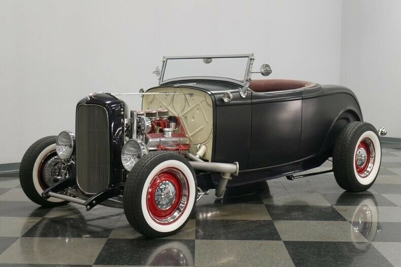 classic vintage 1932 Ford roadster hot rod