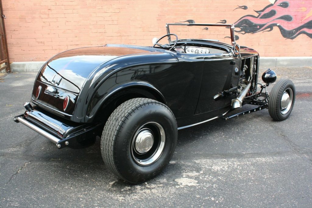 50s style build 1932 Ford Roadster hot rod