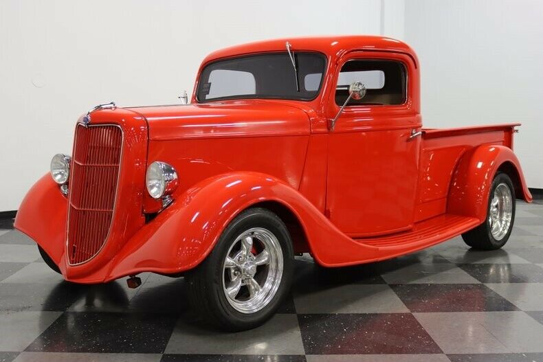 great paint 1935 Ford Pickup hot rod