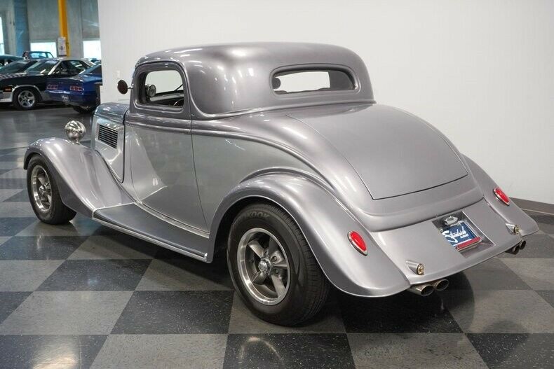 1934 Ford Coupe hot rod [shaved and chopped]