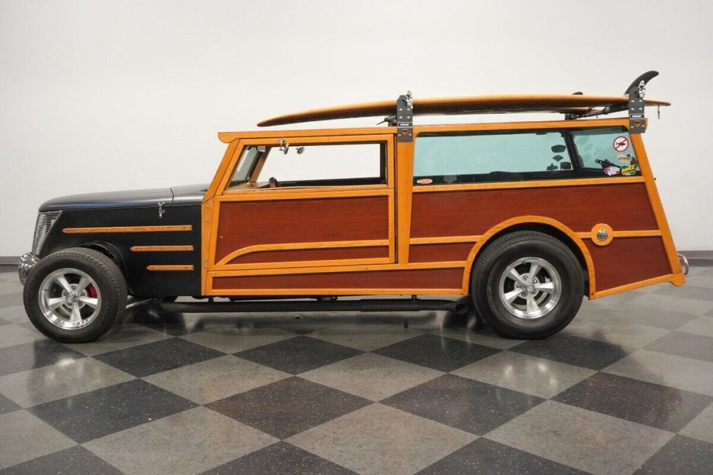 1937 Ford Woody Wagon hot rod [surfer’s dream]