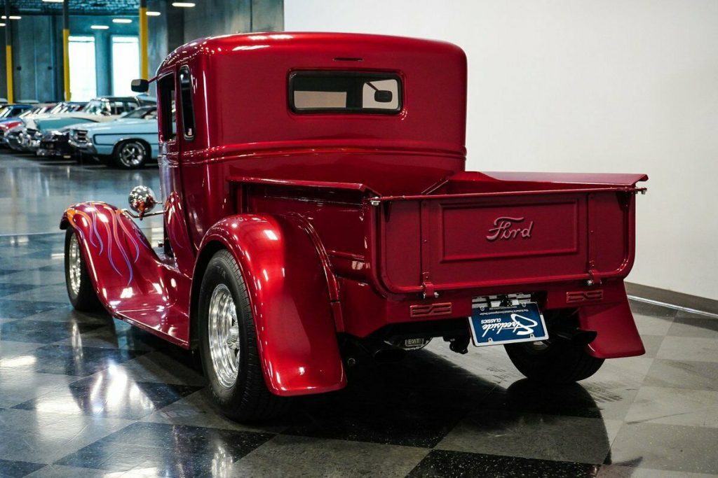 1930 Ford Model A Pickup hot rod [intimidating stance]