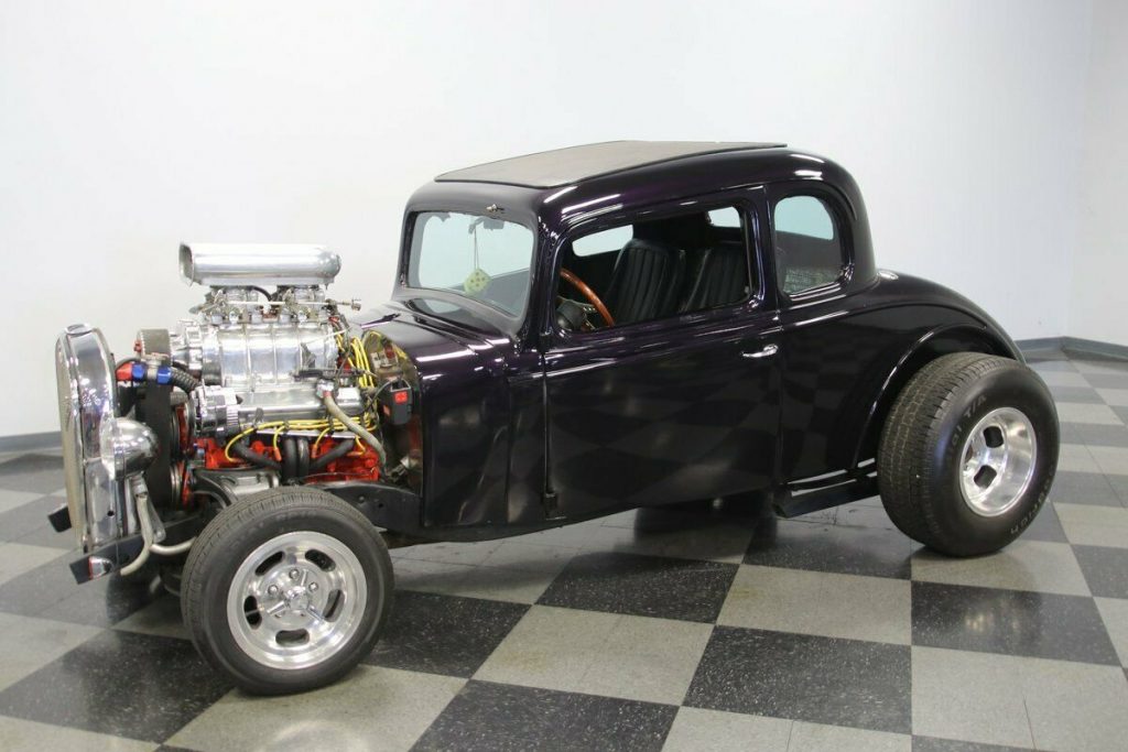 1932 Ford 5 Window Coupe hot rod [supercharger blown]