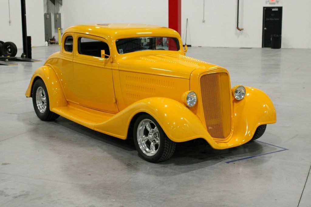 1934 Chevrolet Hot Rod [chopped beauty with modern features]