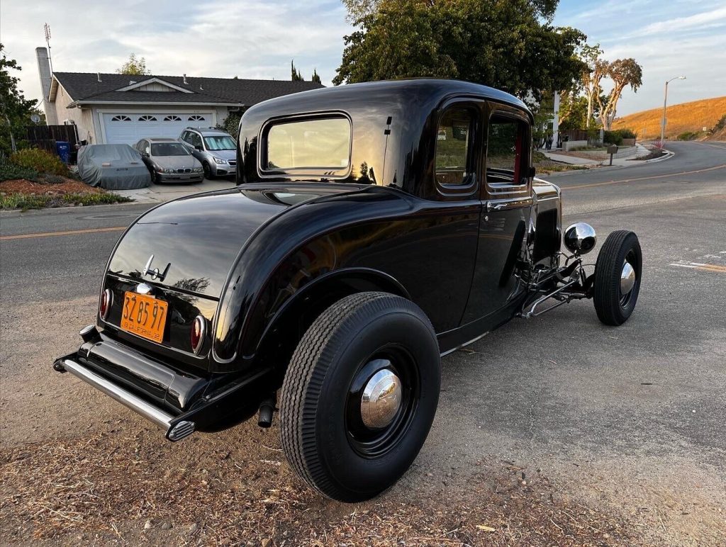 1932 Ford Model B 5 Window Coupe hot rod [gentleman’s traditional hot rod]