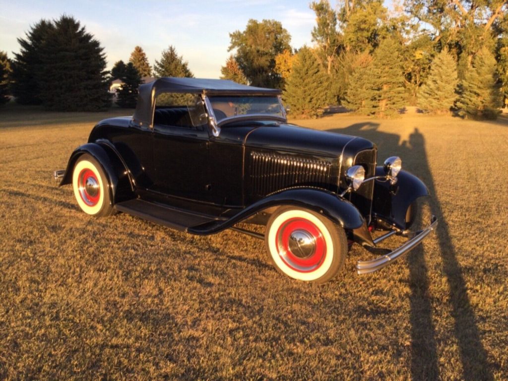 1932 Ford Coupe hot rod [true American hot rod]