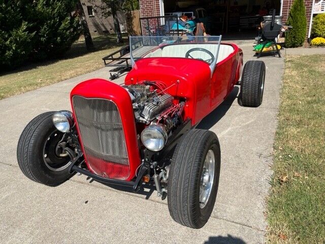 1929 Ford Roadster. 350 ci, 350 chevy trans.