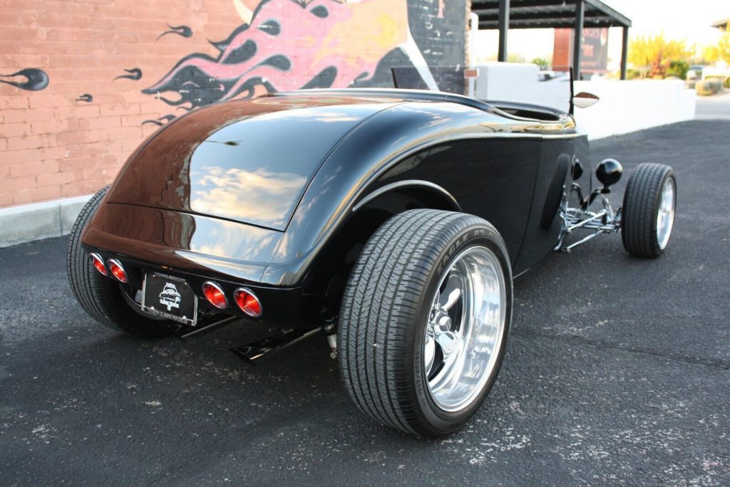 1933 Ford Roadster hot rod [built from the ground up]