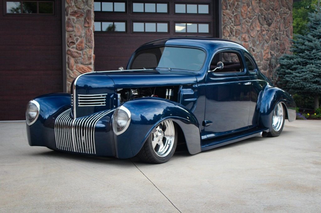 1939 Chrysler Imperial hot rod [tuned with new parts]