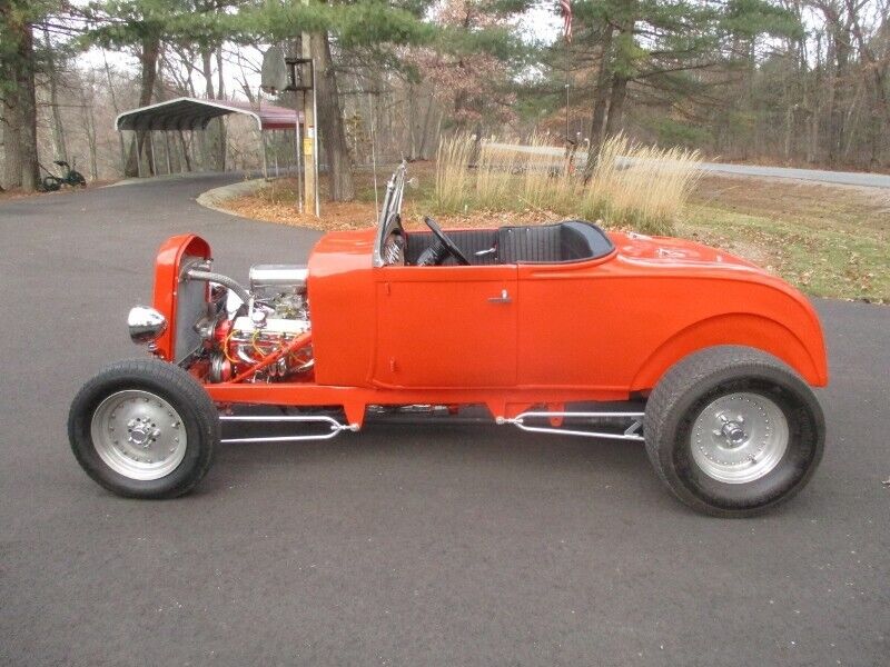 1928 Ford hot rod [runs smooth]