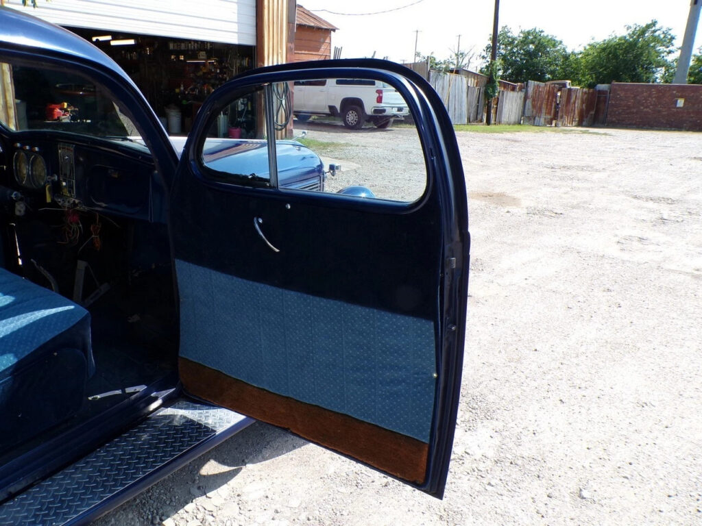 1938 Dodge Business Coupe Street Rod Project. 350 Chevy, Auto