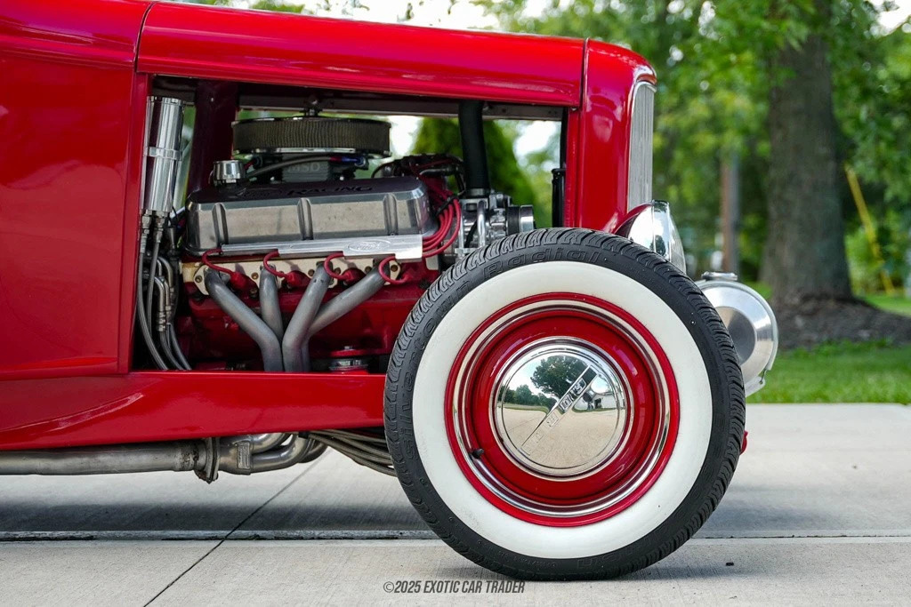 1932 Ford Model A 3-Window Coupe Hot Rod 302ci V8