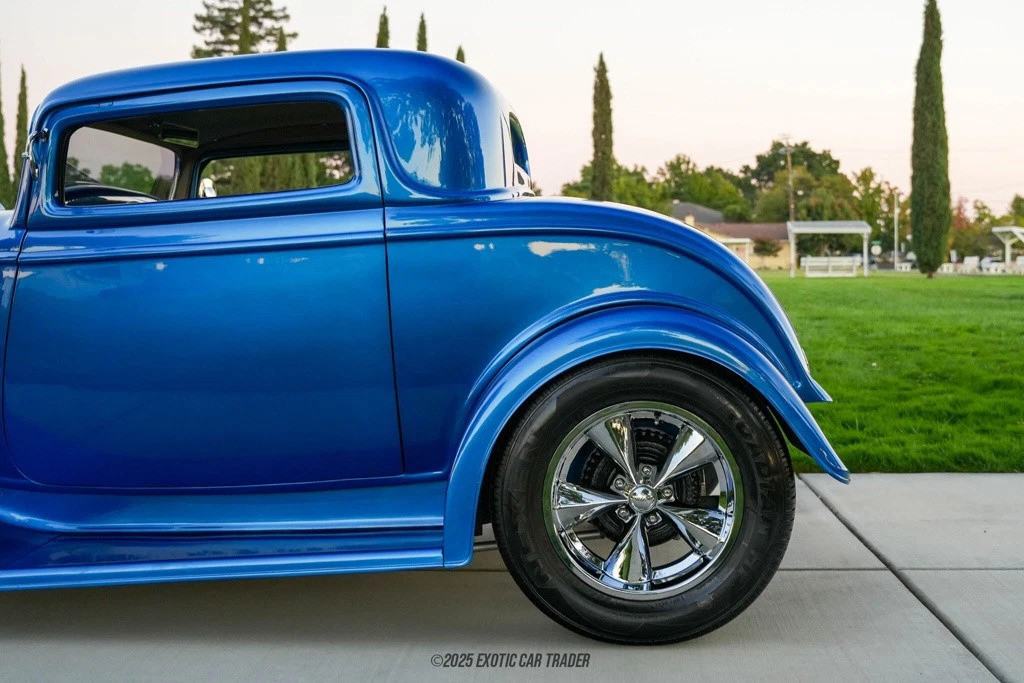 1932 Ford Model B 3-Window Coupe Hot Rod 355ci V8