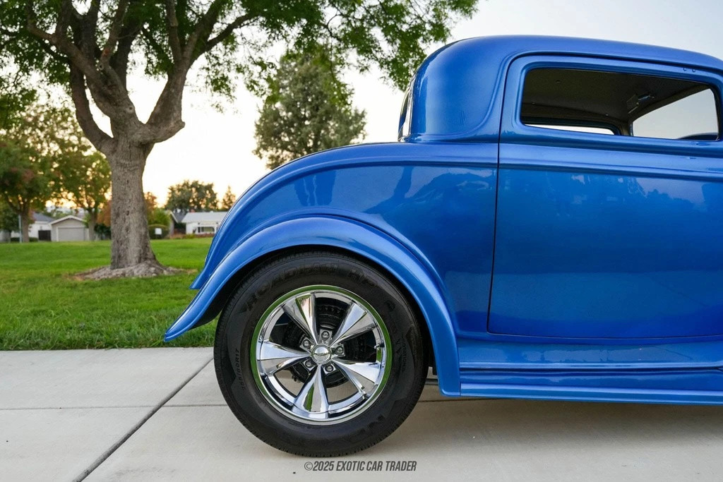 1932 Ford Model B 3-Window Coupe Hot Rod 355ci V8
