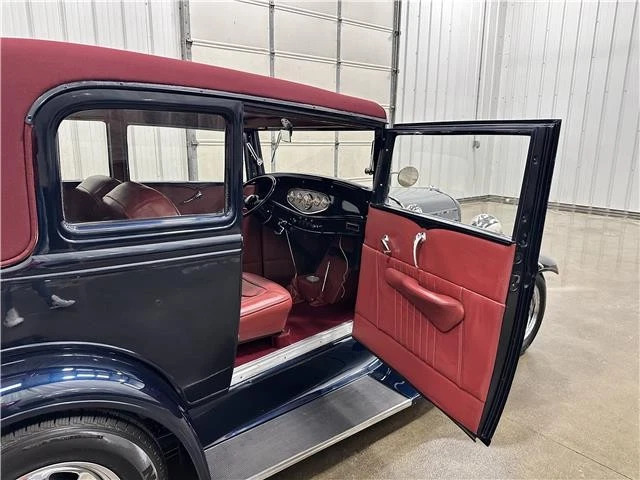 1932 Ford Slant Window Leatherback Victoria Hotrod