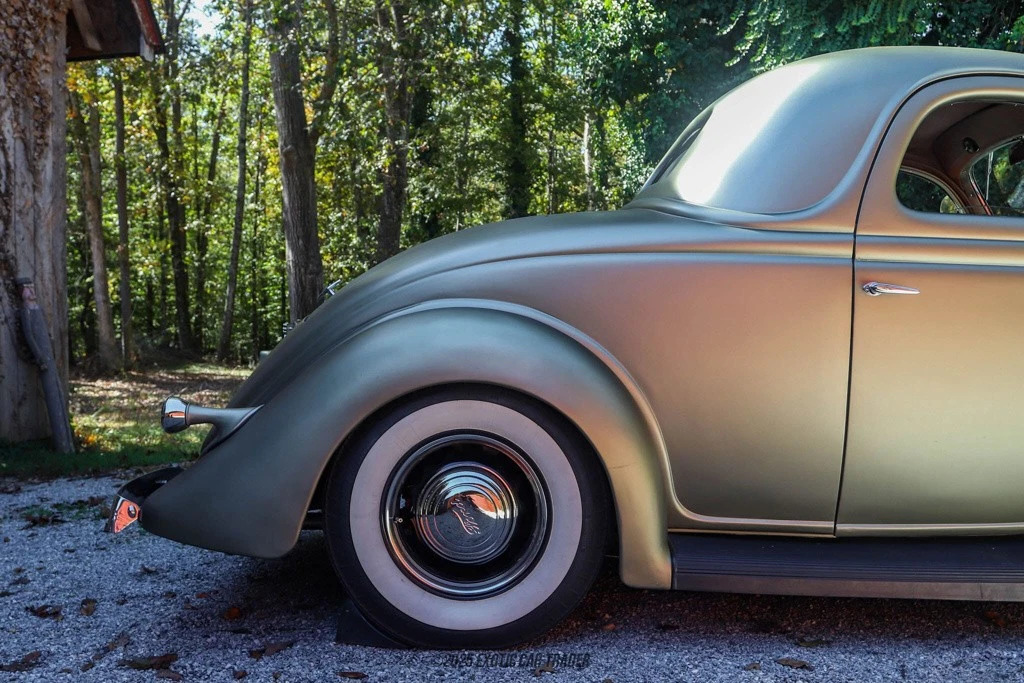 1935 Ford Model 48 3-Window Coupe Hot Rod 350ci V8