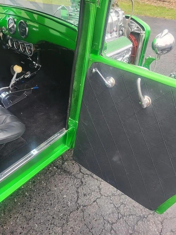 1932 Austin Bantam Street Rod / Hot Big Block 454, Show Quality, Candy Green