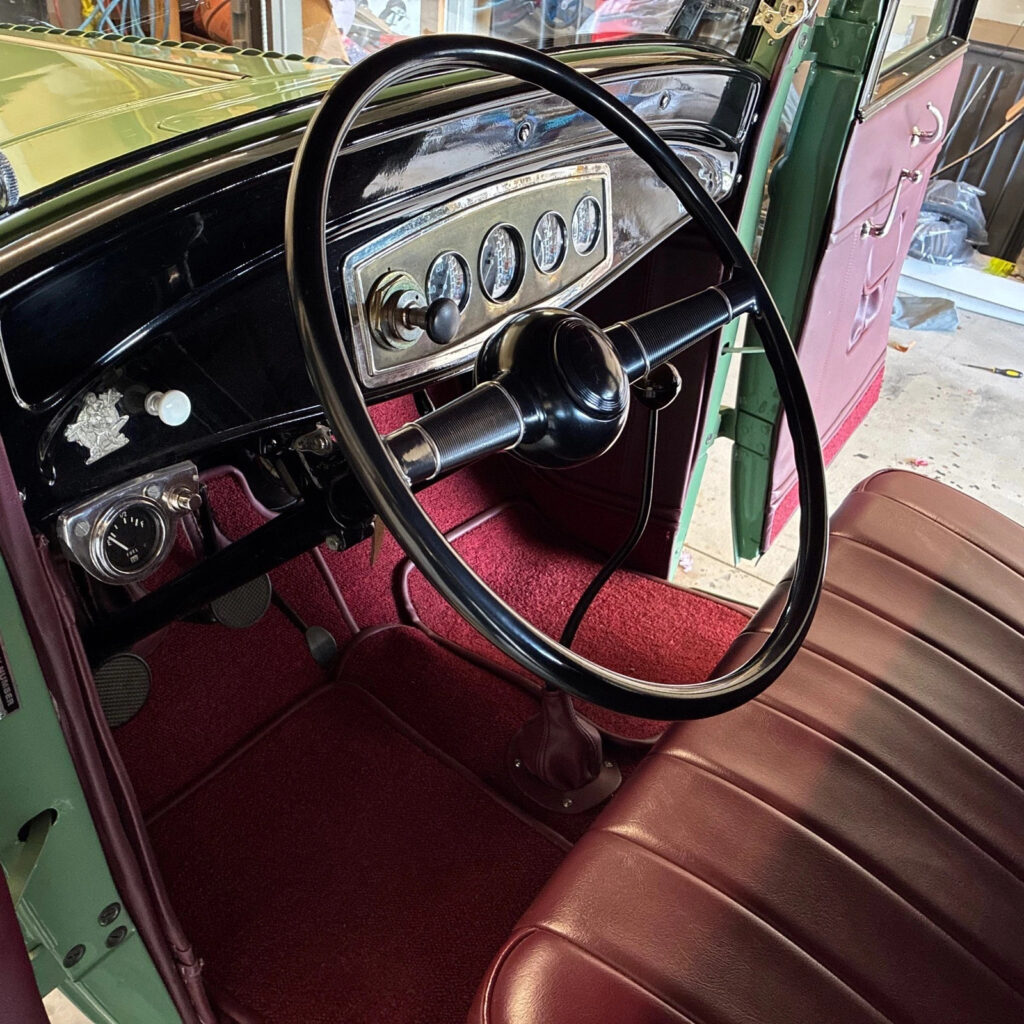 1932 Ford Deluxe Fordor Sedan