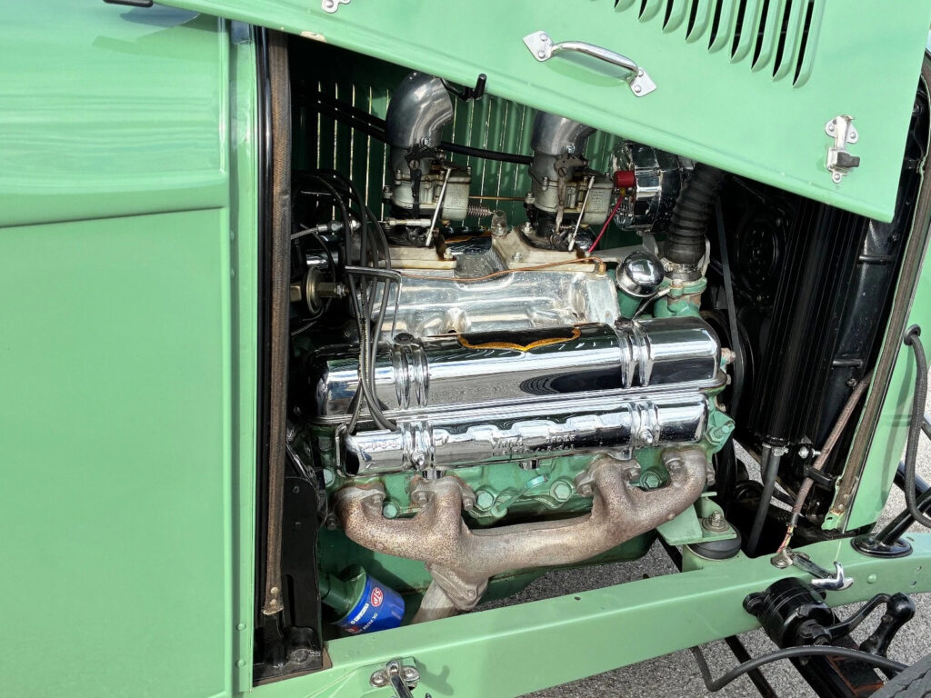 1932 Ford Deluxe Fordor Sedan