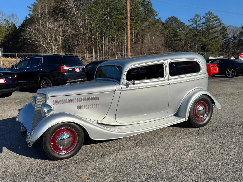 1934 Ford 2 door Sedan Street rod A/C