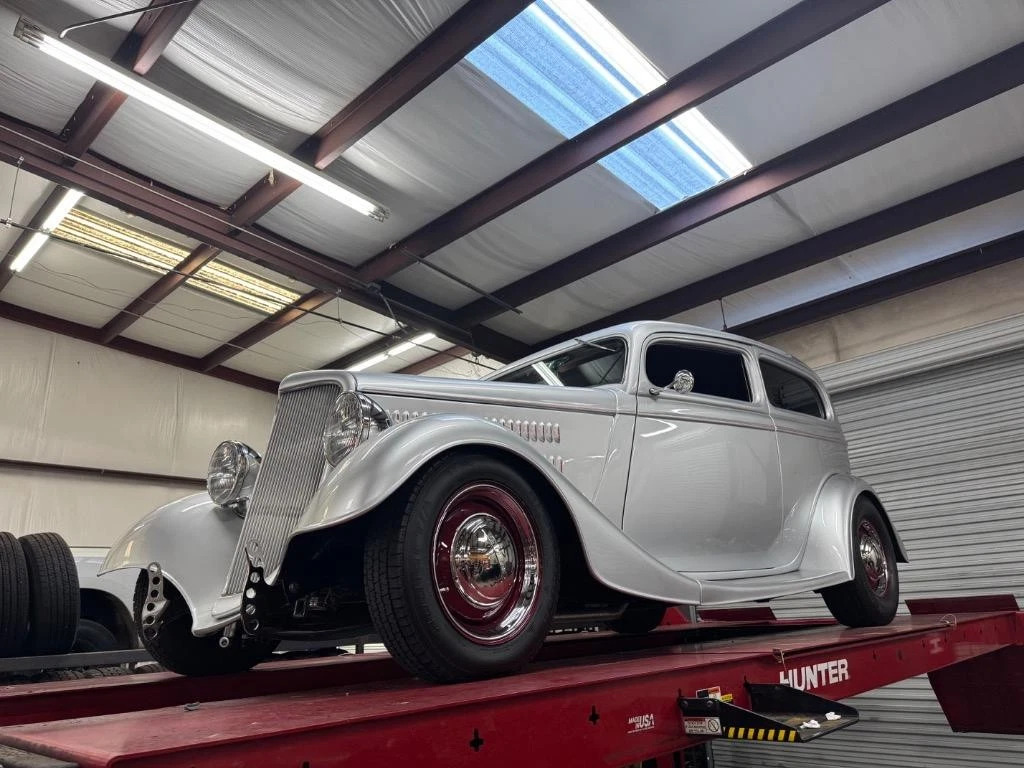 1934 Ford 2 door Sedan Street rod A/C
