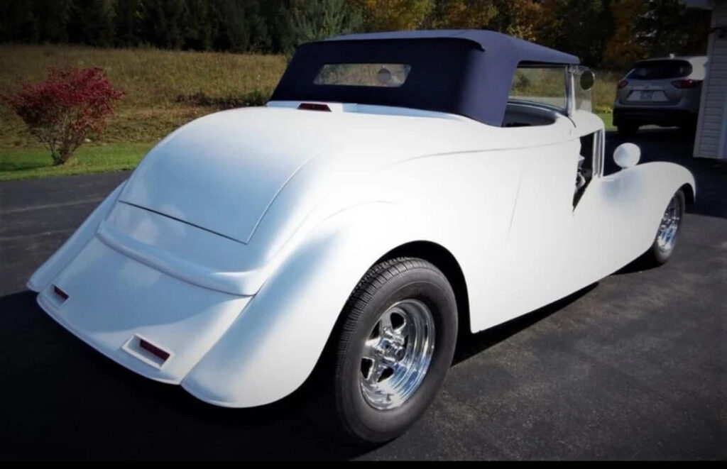 1934 Ford Roadster (outlaw Body) Titled as 34