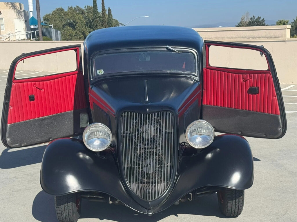1934 Ford Tudor Sedan- hot rod / Street rod, Model A