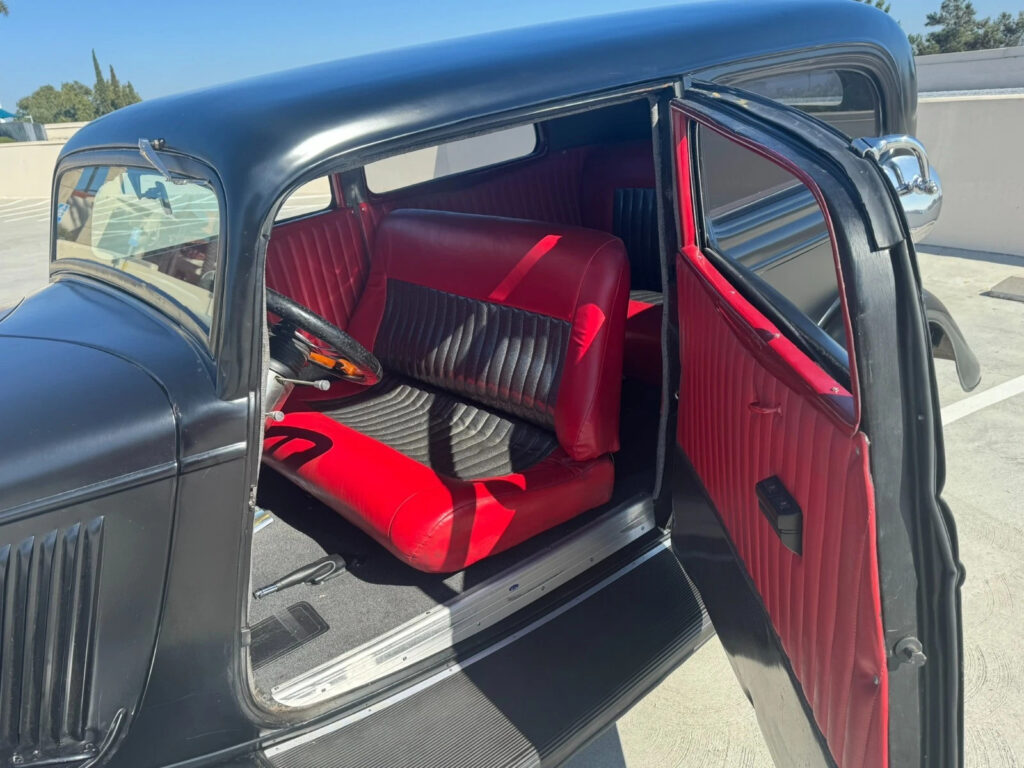 1934 Ford Tudor Sedan- hot rod / Street rod, Model A